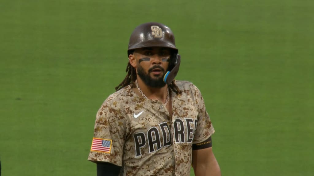 La novena de los Padres le da a su afición una nueva alegría en el Petco Park