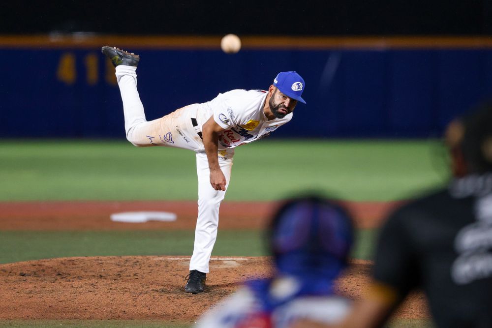 🏆 Charros toma ventaja 3-0 en la Serie tras dominar 8-1 a Laguna