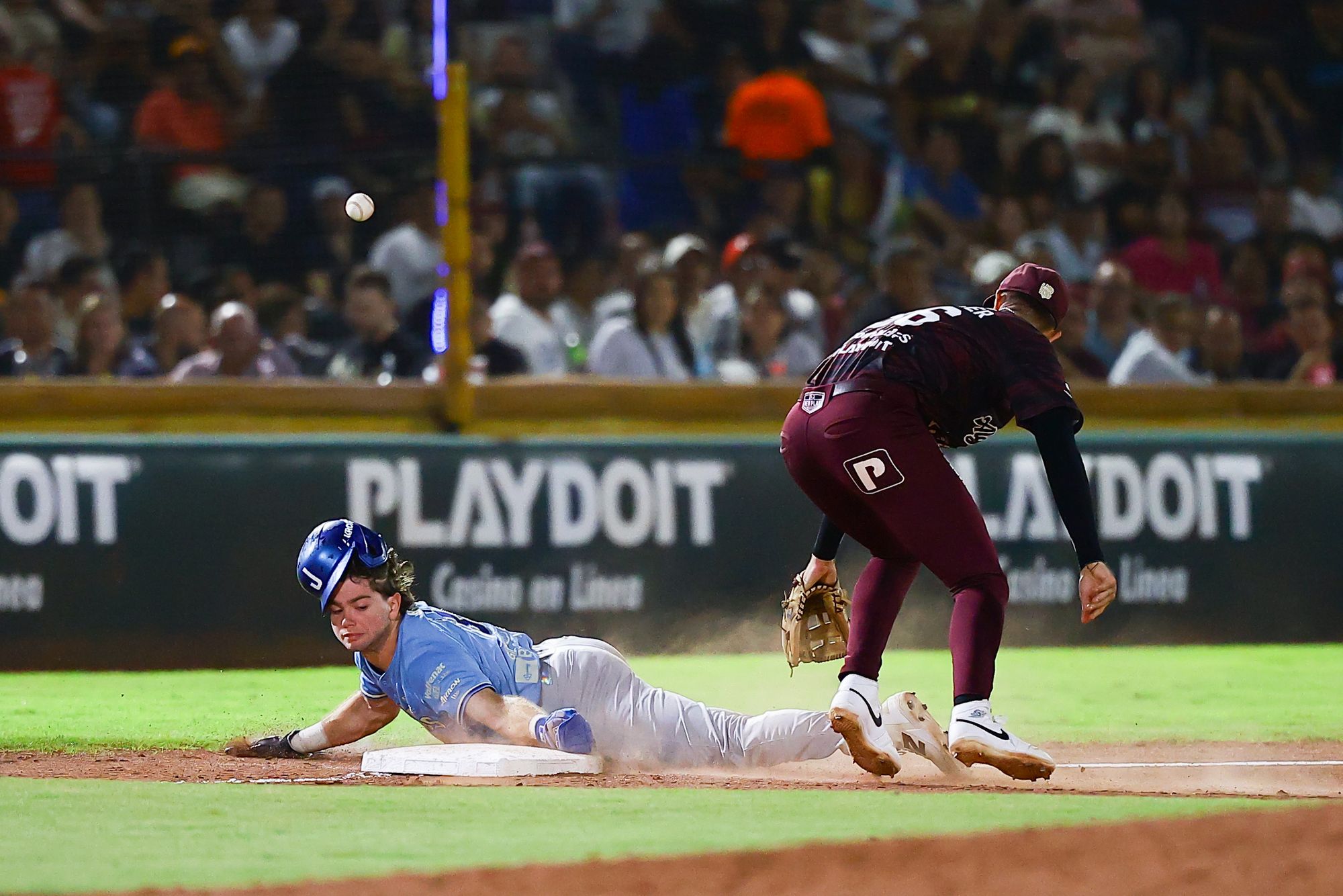 Unión Laguna fuerza el Juego 7 con jonrón de Clementina; la Serie de Zona se empata 3-3