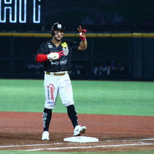 Mariachis sube a la séptima posición tras ganar serie a Bravos de León