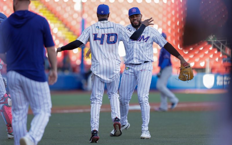 Leones del Escogido vencen a Cangrejeros en la Serie del Caribe
