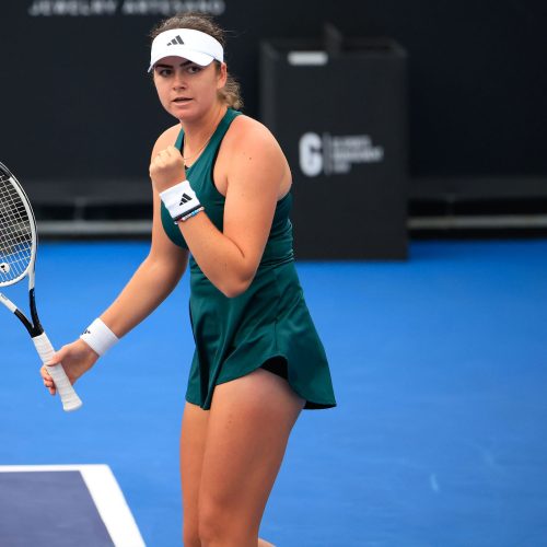Remontada memorable de Marina Stakusic elimina a Kudermetova en Guadalajara