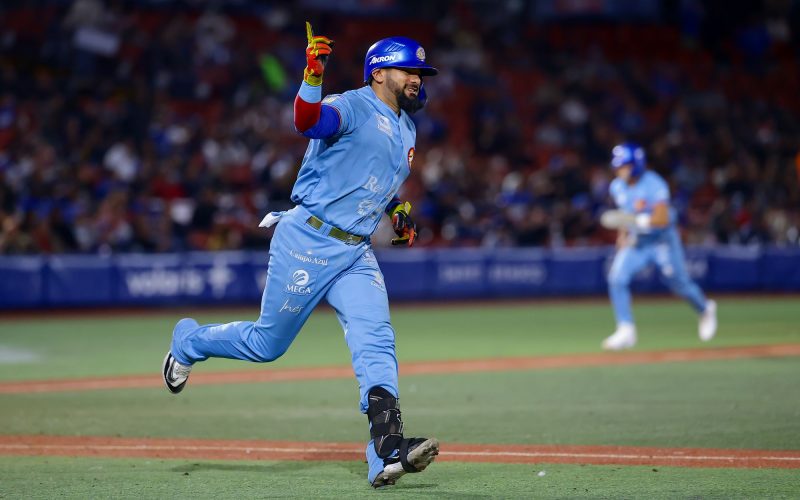 Charros vence 8-5 a Naranjeros y queda a un triunfo de Semifinales