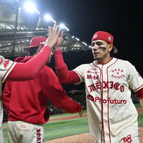 Diablos Rojos se imponen 12-1 y toman ventaja de 2-0 en la Serie del Rey