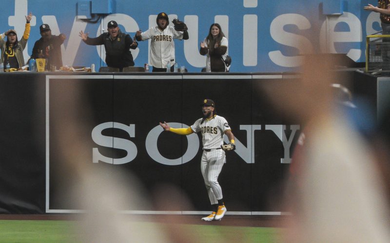 Padres blanquean otra vez a Rockies y lideran MLB con 12 victorias