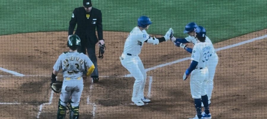 ¿Noche de bobblehead de Ohtani? Ya sabes lo que eso significa: ¡jonrones!