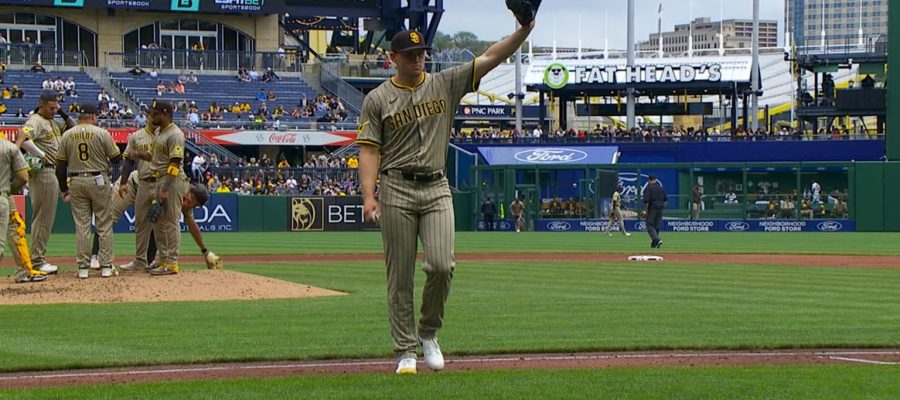 Kolek deslumbra en su debut como abridor y guía a los Padres a barrida en Pittsburgh