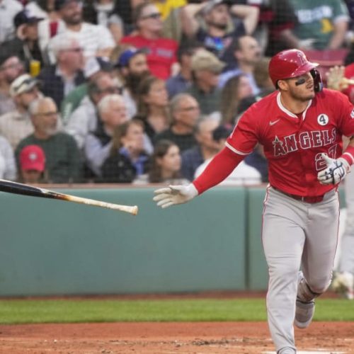 Mike Trout brilla con HR y 3 impulsadas en victoria de Angelinos sobre Boston