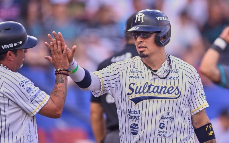 Sultanes de Monterrey a un juego de serie del rey