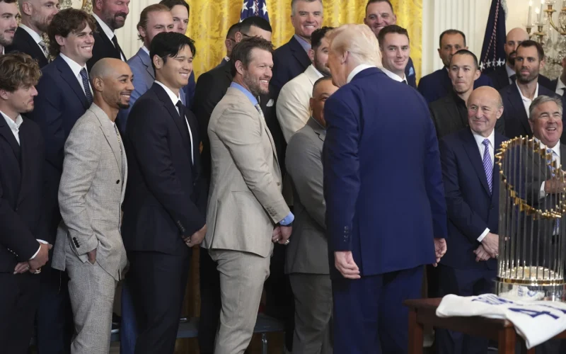 Ohtani, Betts y los campeones de la Serie Mundial, Dodgers, visitan a Trump en la Casa Blanca