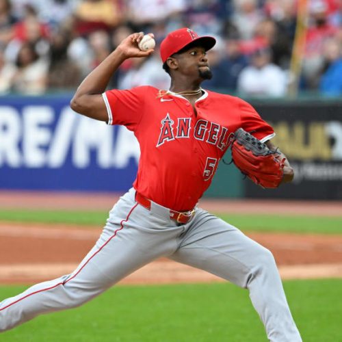 José Soriano lanza en blanco y Angelinos ganan con regreso de Trout
